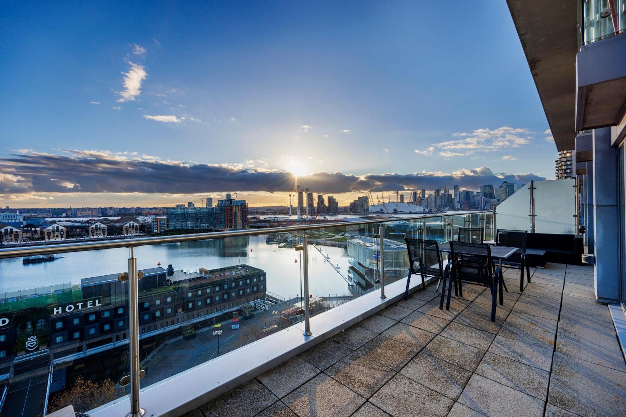 Austin David Apartments Excel ロンドン エクステリア 写真