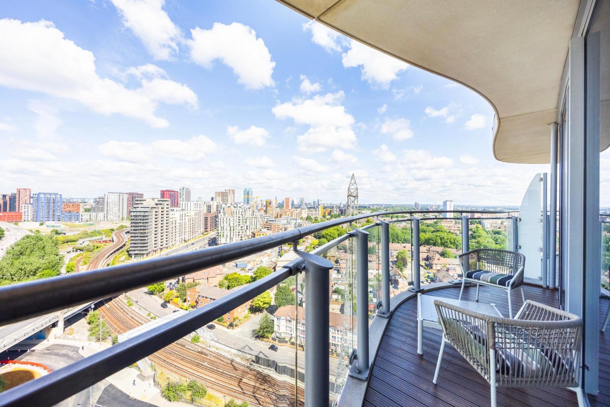 Austin David Apartments Excel ロンドン エクステリア 写真
